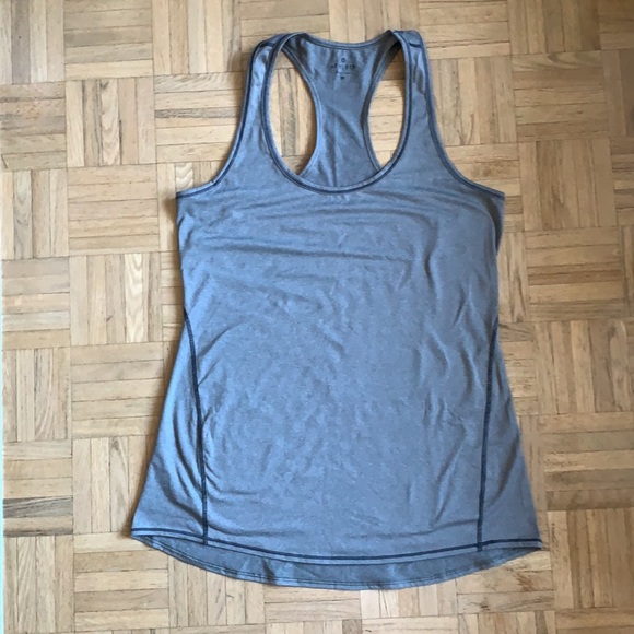 Athleta workout Top - Picture 2 of 5
